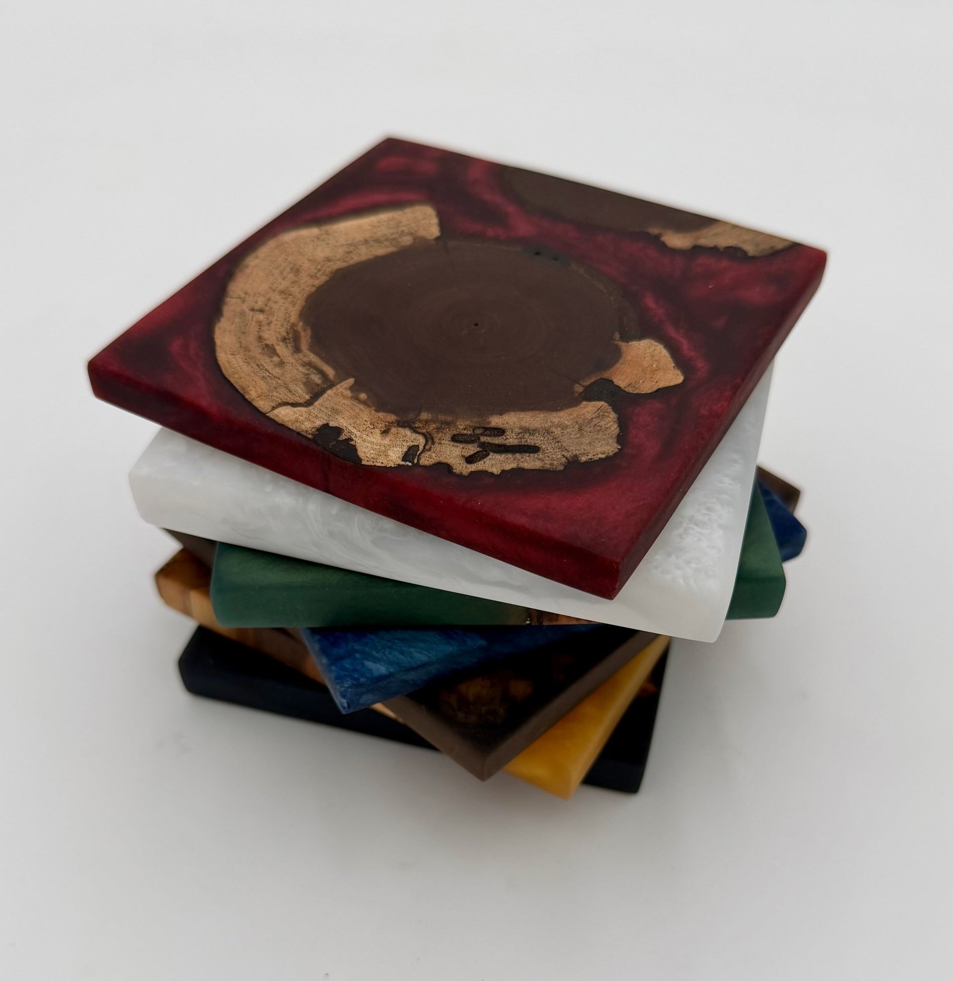 Nature's Contrast: Pairing Dark Black Walnut with Vibrant Fluid Resin