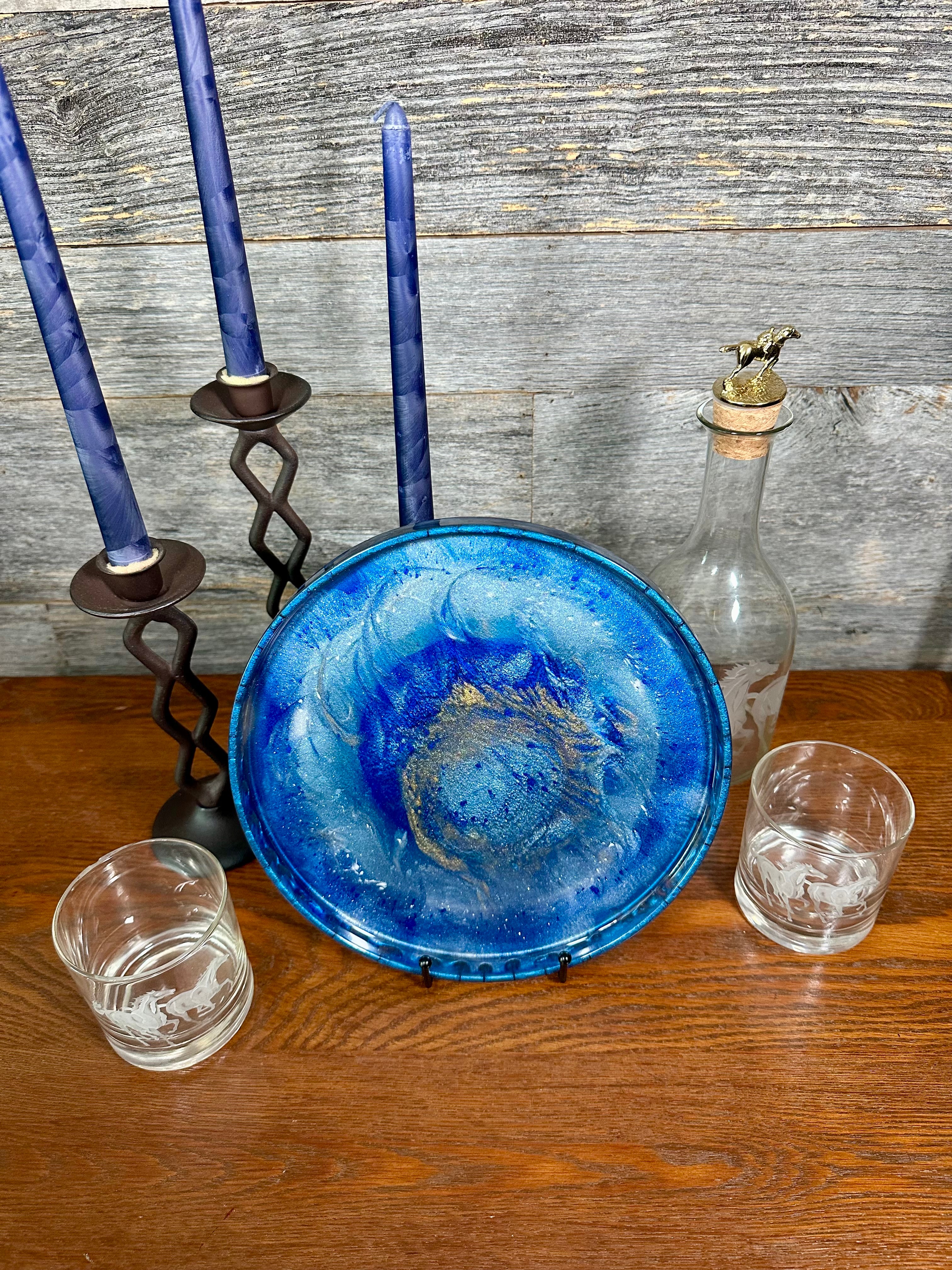 Handcrafted Round Resin Decorative Trays