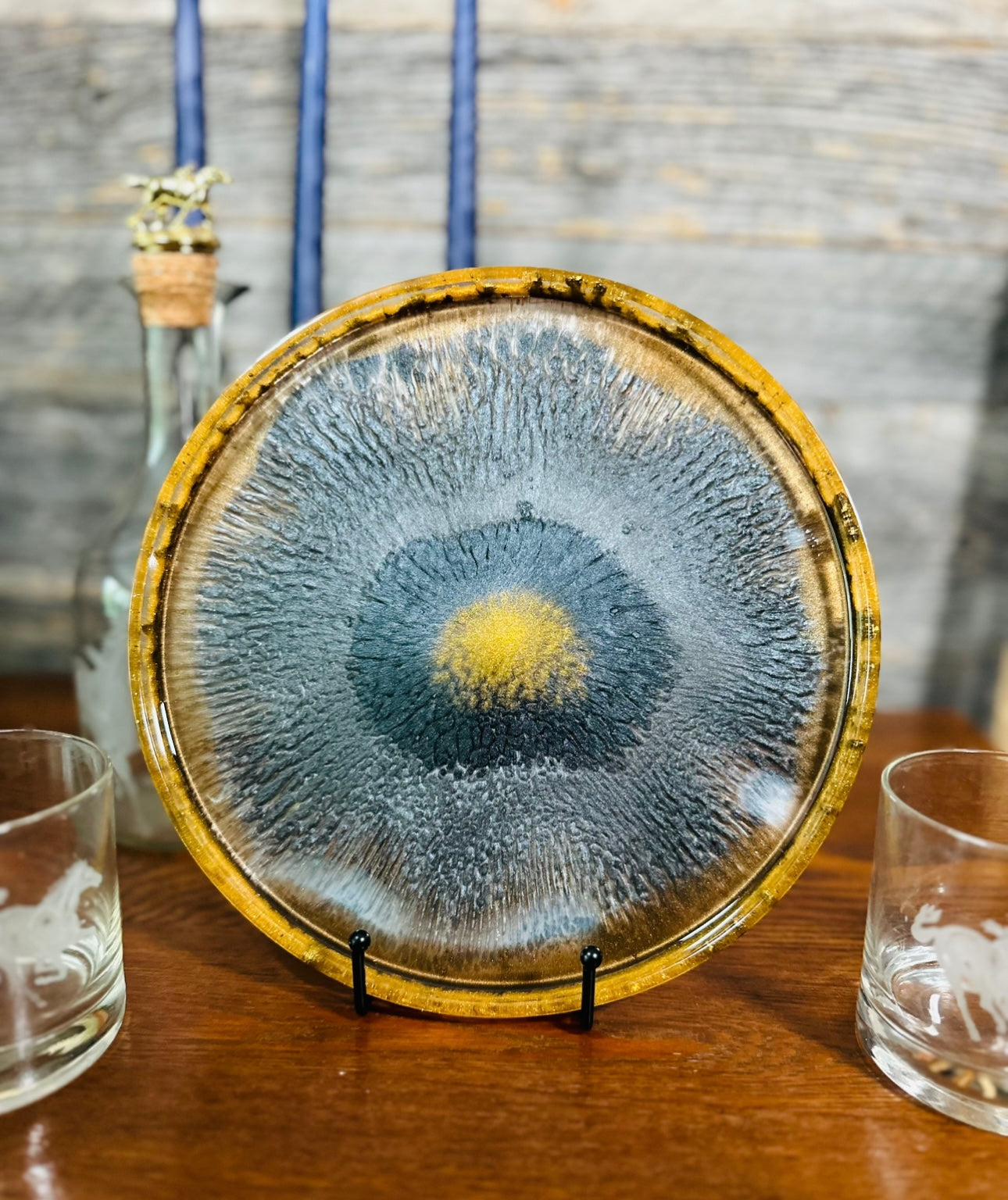 Handcrafted Round Resin Decorative Trays