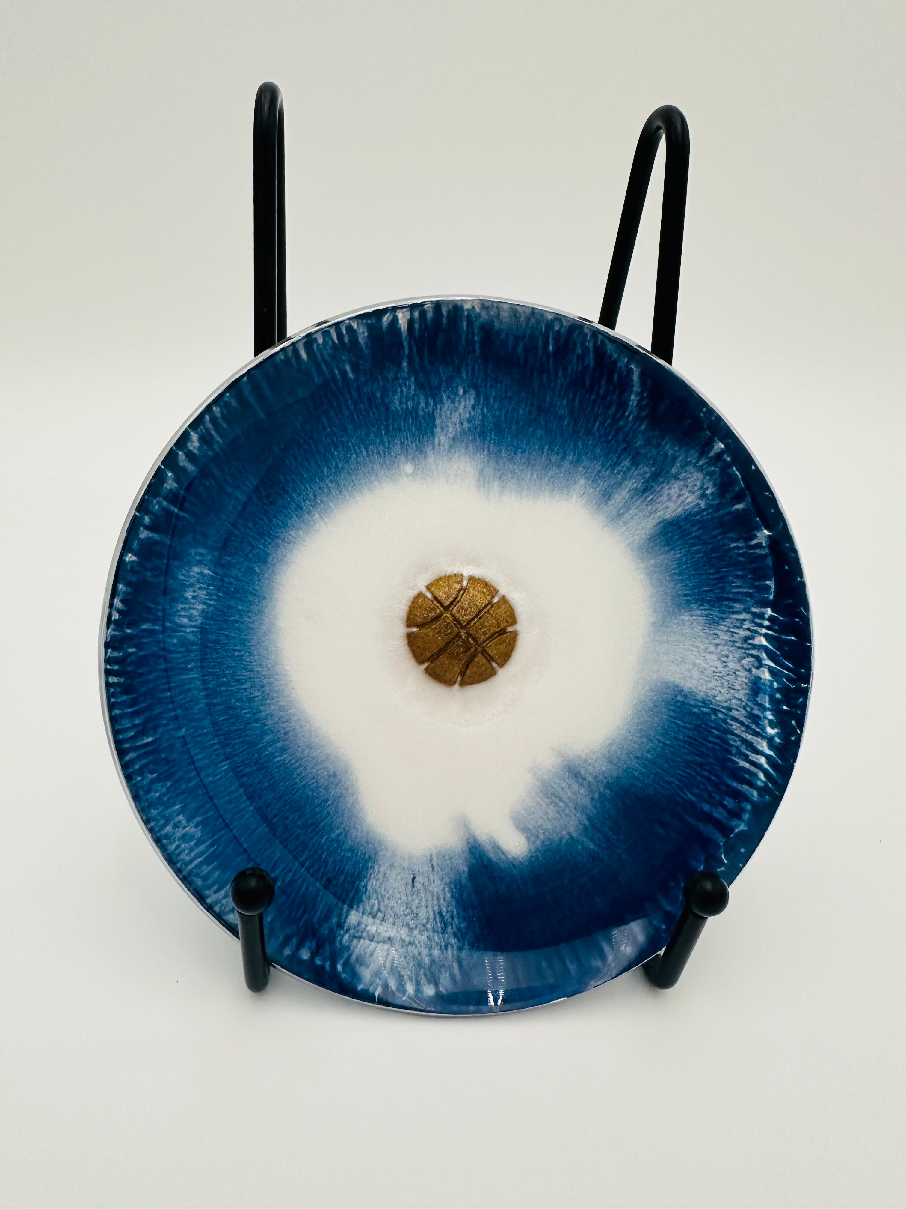 Handcrafted Kentucky Blue and White Resin Art Bowl with inlaid Kentucky - small