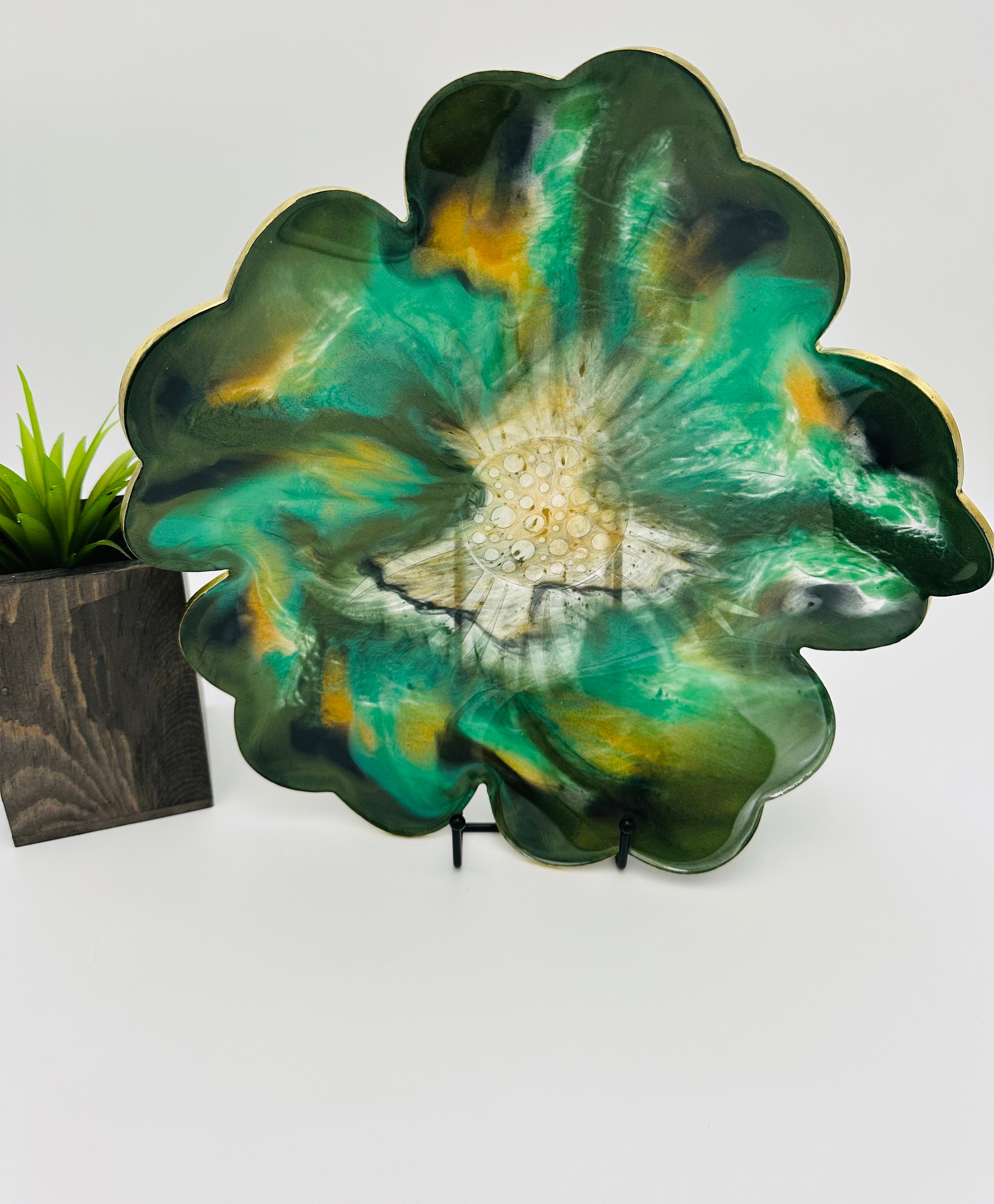 Handcrafted Large Resin Flower Bowls with Gold, Silver, or Bronze Outline.