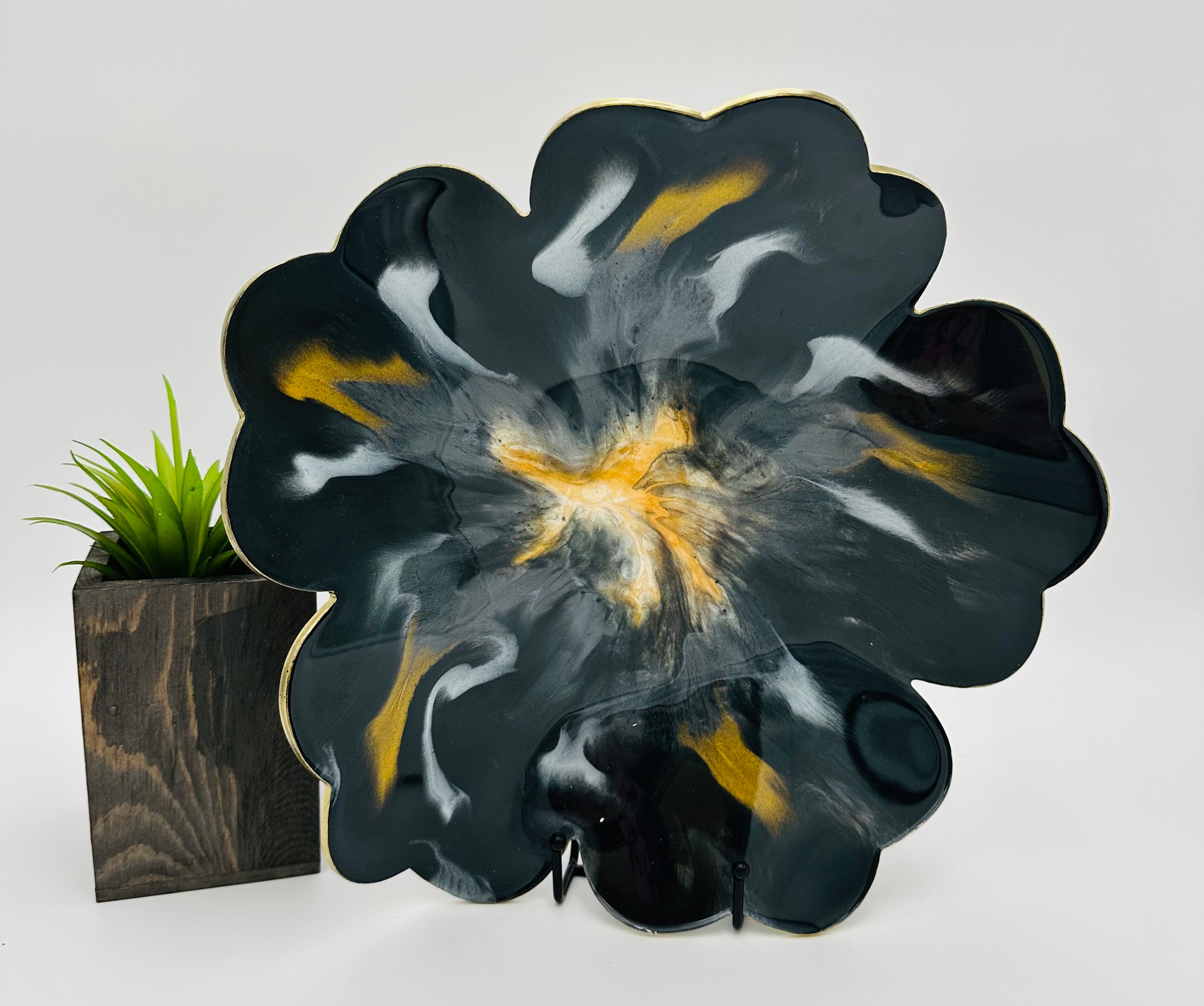 Handcrafted Large Resin Flower Bowls with Gold, Silver, or Bronze Outline.
