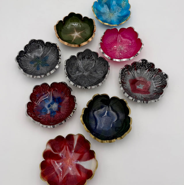 Scalloped Petal Resin Jewelry Dish with Metallic Trim