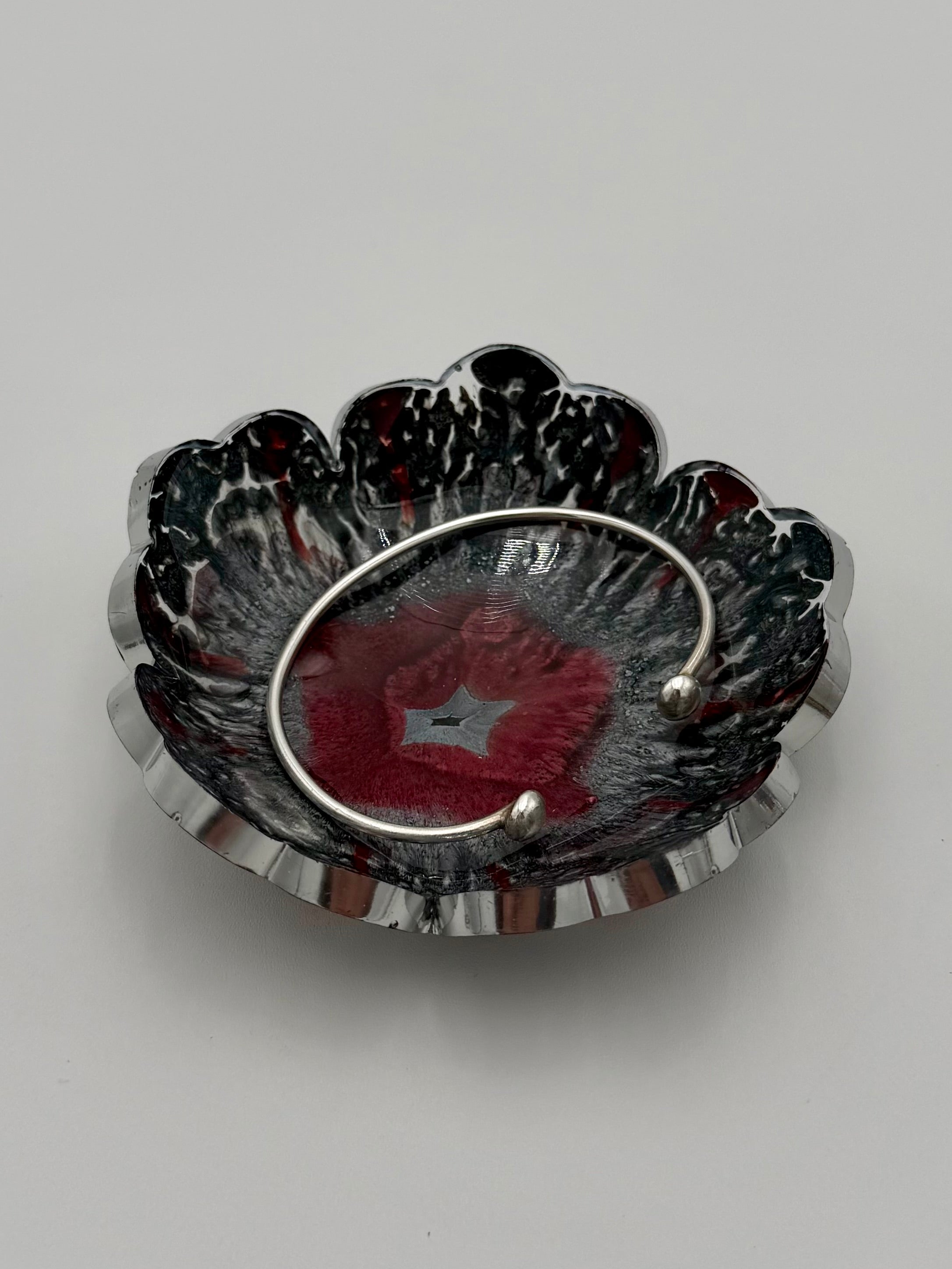 Scalloped Petal Resin Jewelry Dish with Metallic Trim