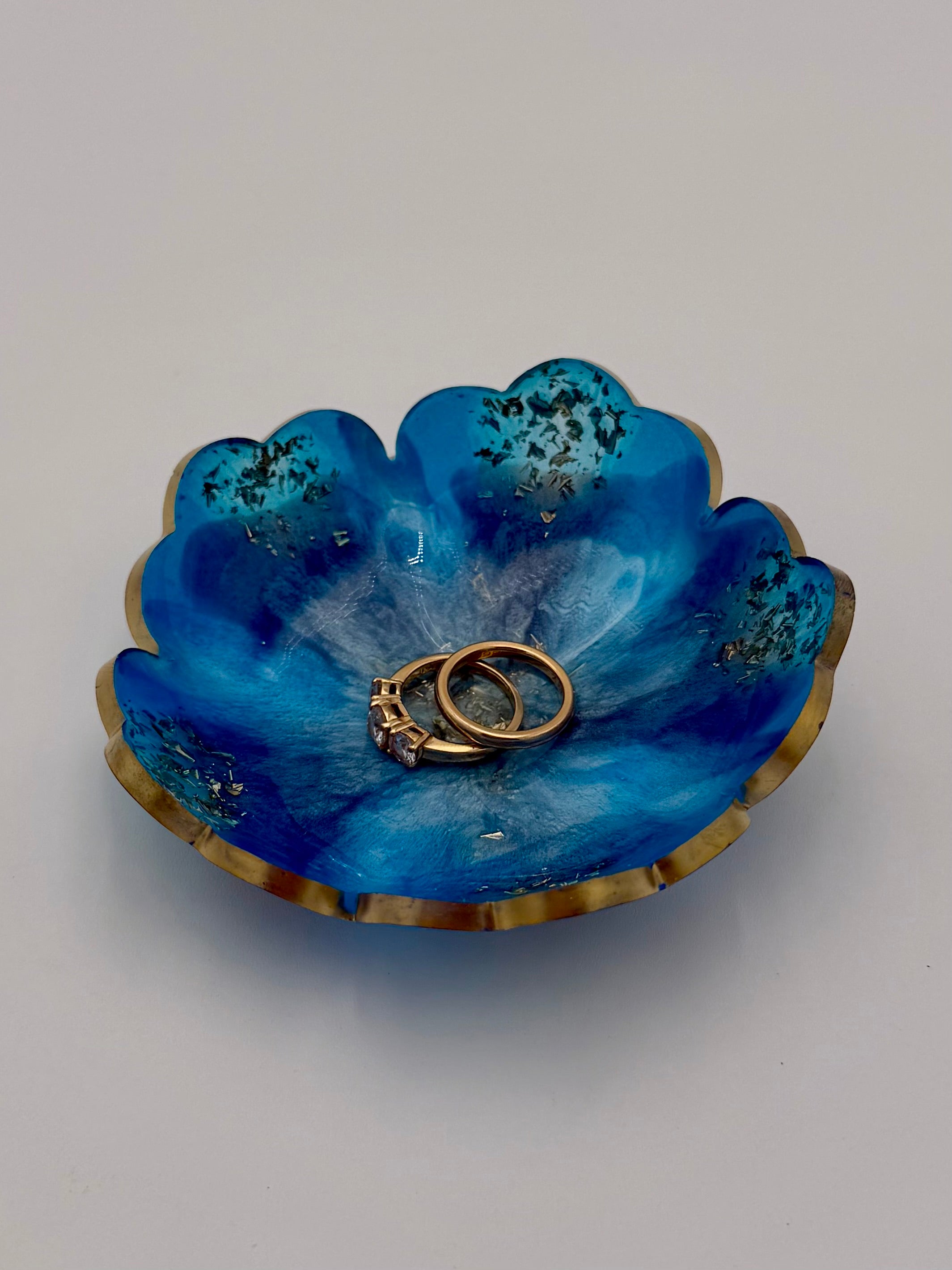 Scalloped Petal Resin Jewelry Dish with Metallic Trim