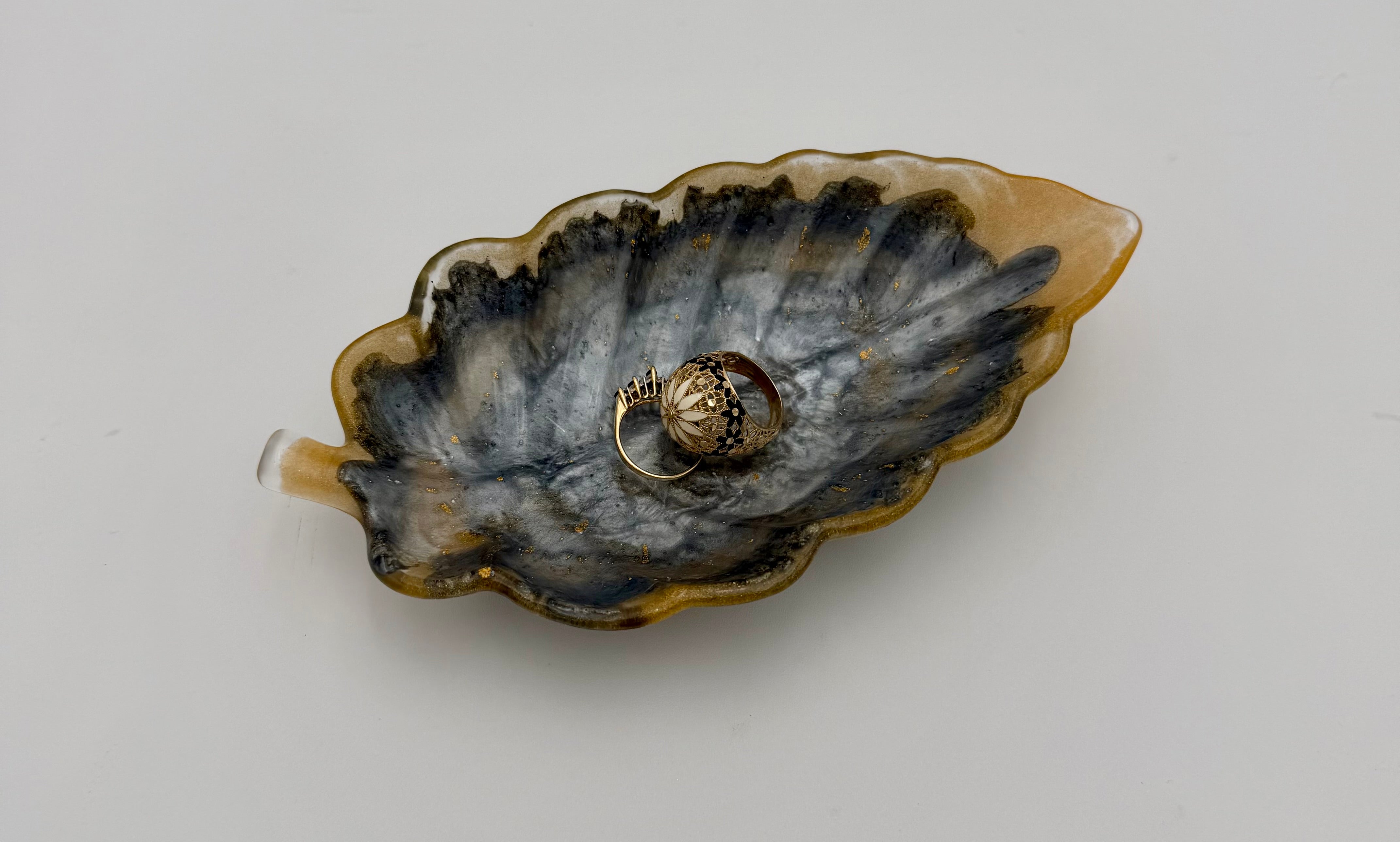 Handcrafted Resin Oak Leaf Dish | Decorative Trinket Dish & Ring Holder