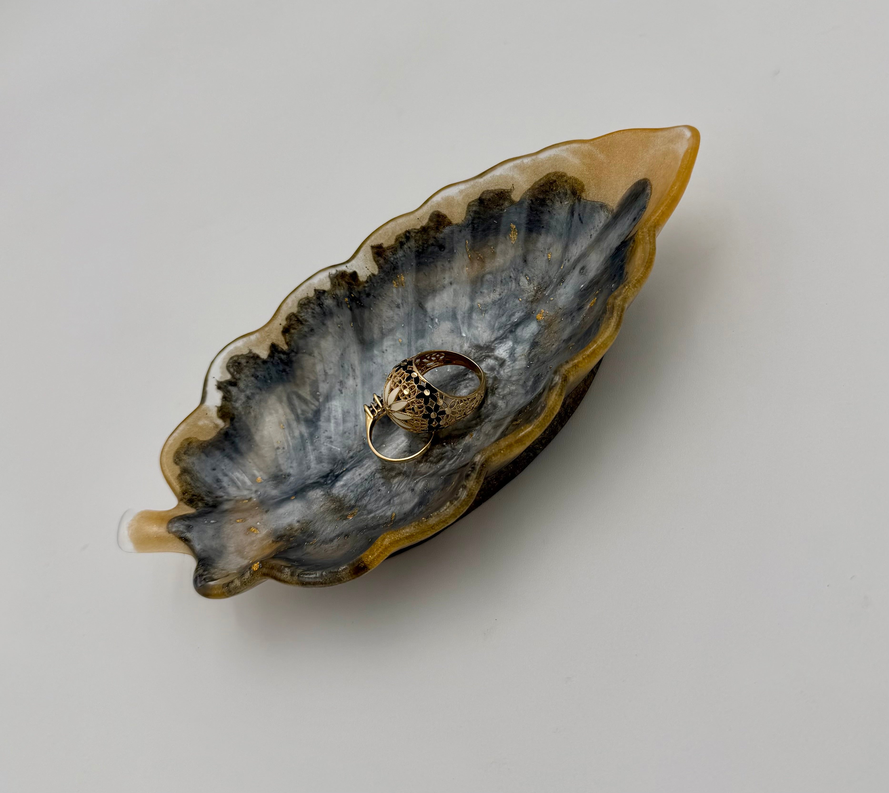 Handcrafted Resin Oak Leaf Dish | Decorative Trinket Dish & Ring Holder