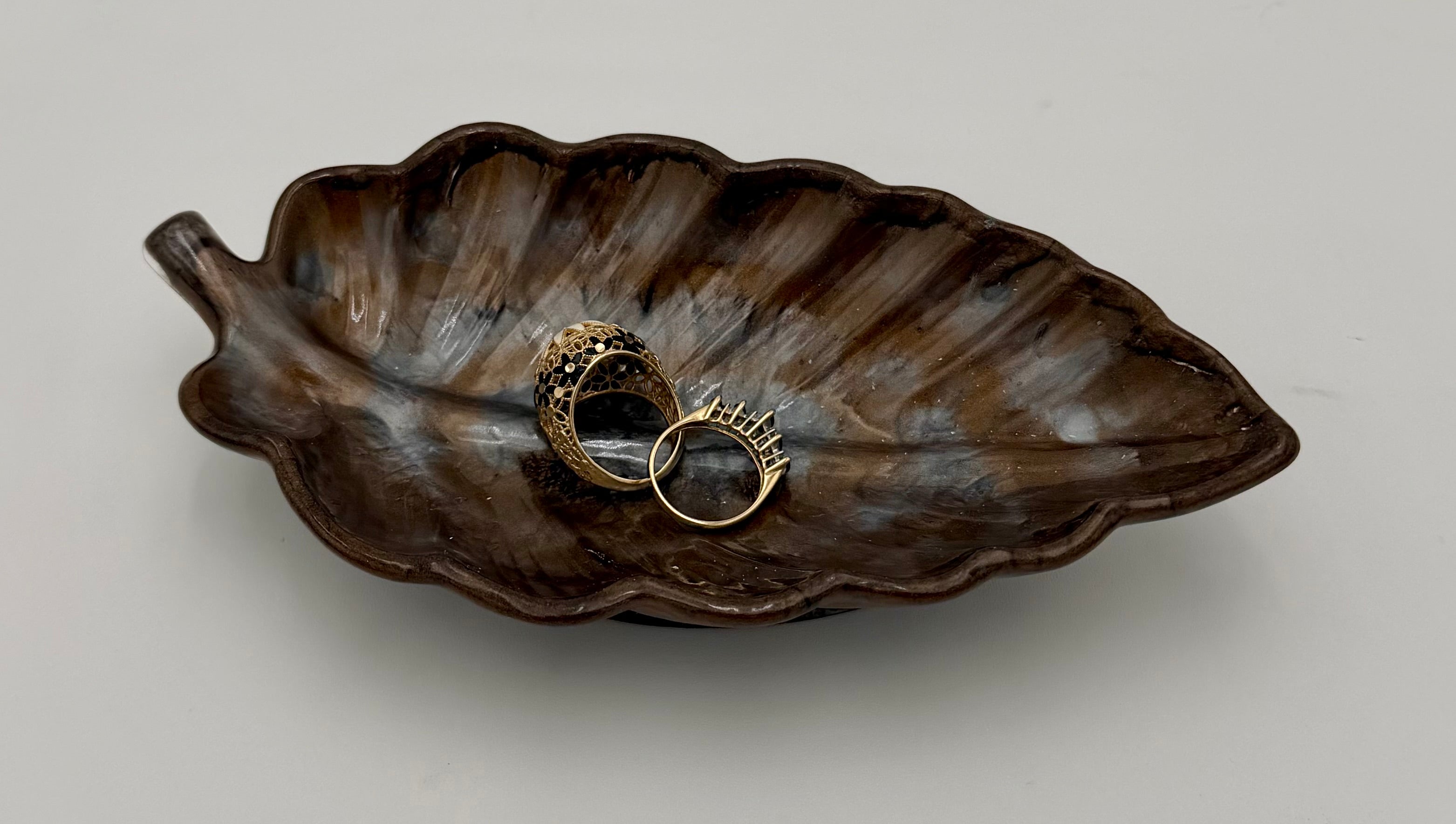 Handcrafted Resin Oak Leaf Dish | Decorative Trinket Dish & Ring Holder