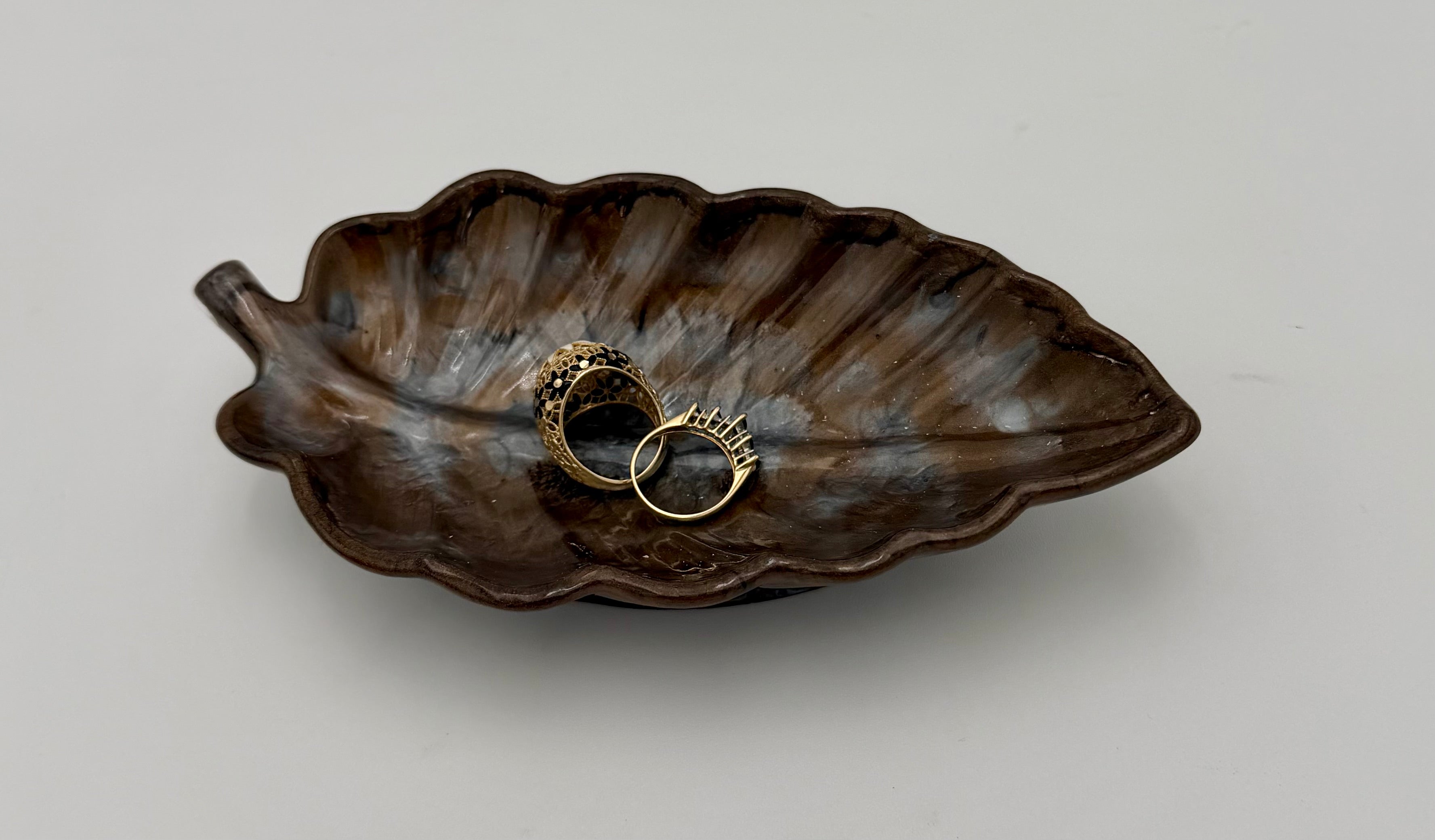 Handcrafted Resin Oak Leaf Dish | Decorative Trinket Dish & Ring Holder