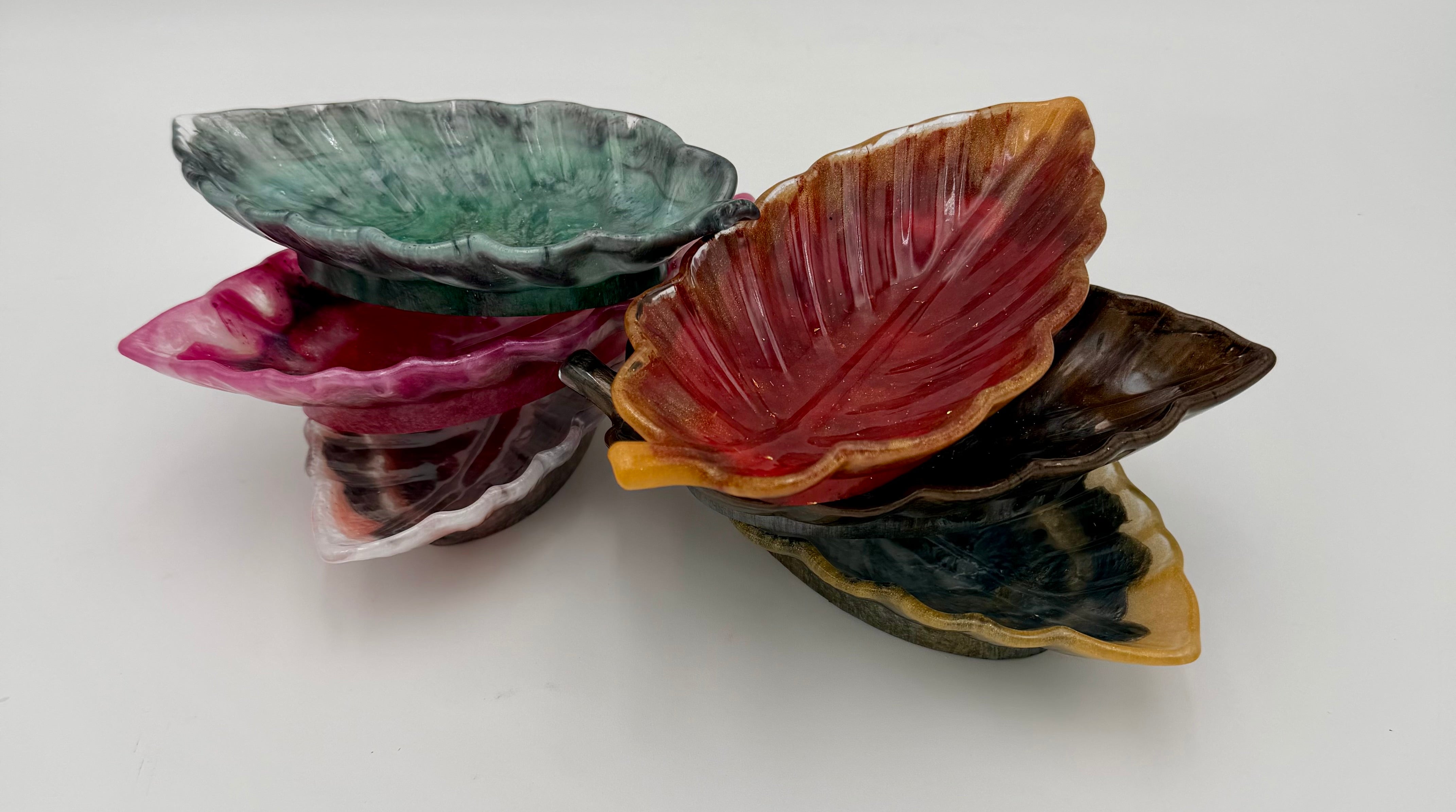 Handcrafted Resin Oak Leaf Dish | Decorative Trinket Dish & Ring Holder