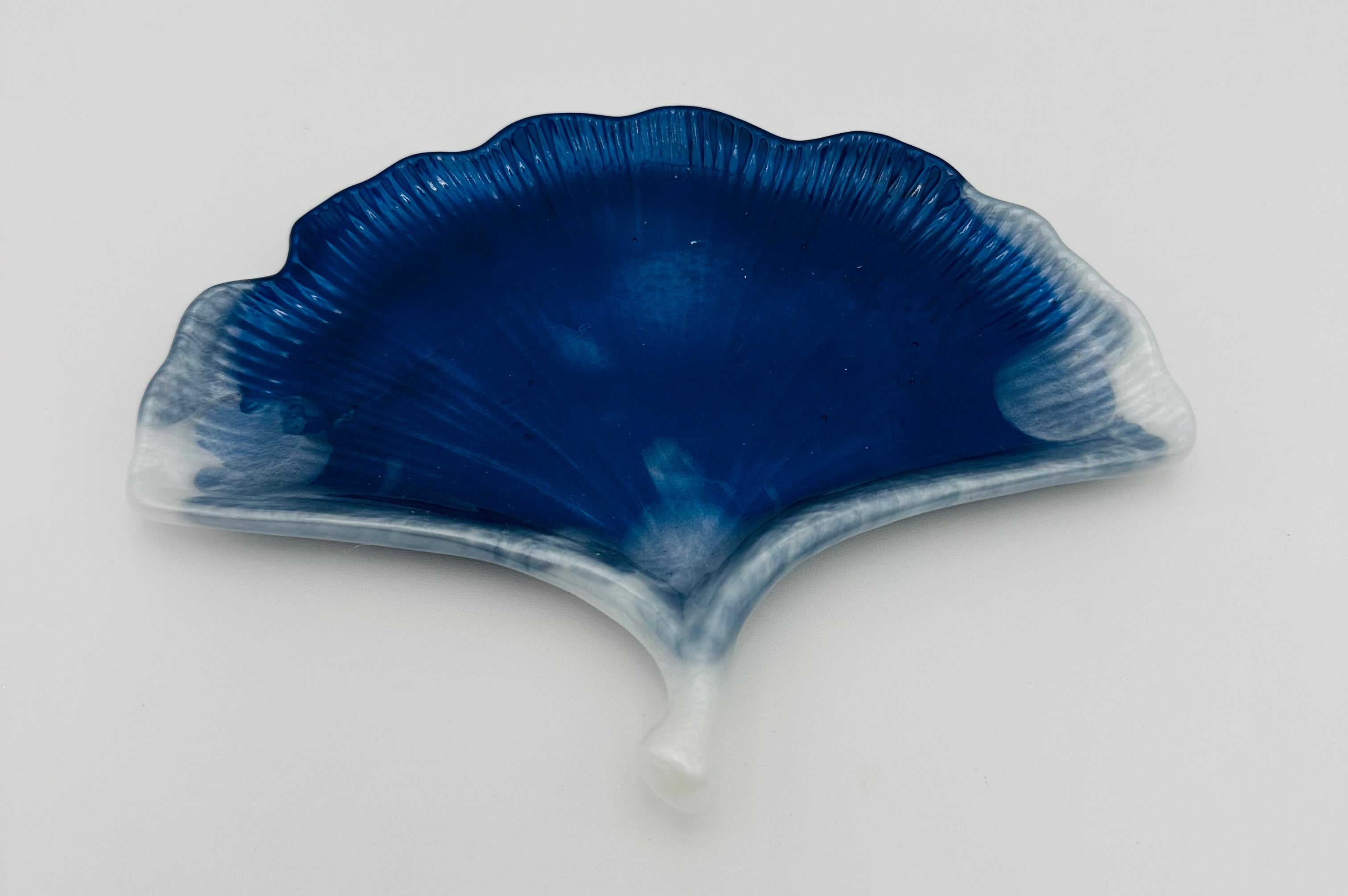 Resin Ginkgo Leaf Trinket Dishes